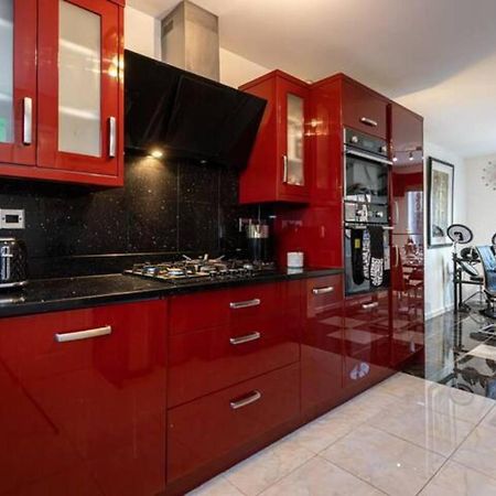 Beautifully Designed 3 Bed House - In Μάντσεστερ Εξωτερικό φωτογραφία