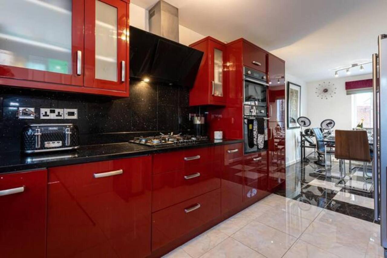 Beautifully Designed 3 Bed House - In Μάντσεστερ Εξωτερικό φωτογραφία